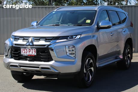 Silver 2025 Mitsubishi Pajero Sport Wagon Exceed (4Wd) 7 Seat