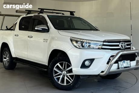 White 2016 Toyota Hilux Dual Cab Utility Sr5 (4X4)