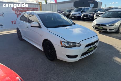 White 2013 Mitsubishi Lancer Sedan Lx