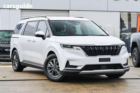 White 2022 Kia Carnival Wagon S