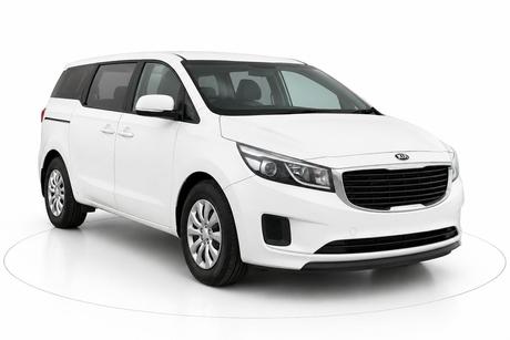 White 2016 Kia Carnival Wagon S