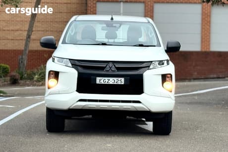 White 2019 Mitsubishi Triton Double Cab Pick Up Glx Plus (4X4)