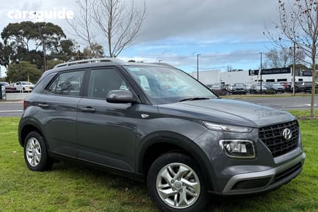 Grey 2025 Hyundai Venue Wagon