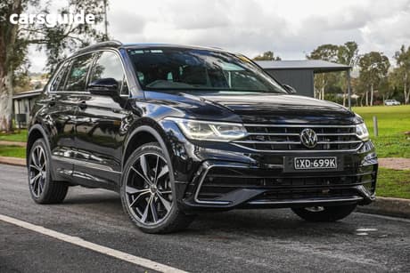 Black 2023 Volkswagen Tiguan Wagon 162Tsi R-Line
