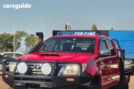 Red 2014 Toyota Hilux Dual Cab Pick-up Sr5 (4X4)