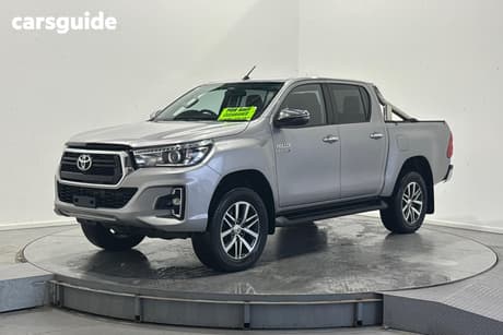 Silver 2019 Toyota Hilux Double Cab Pick Up Sr5 (4X4)