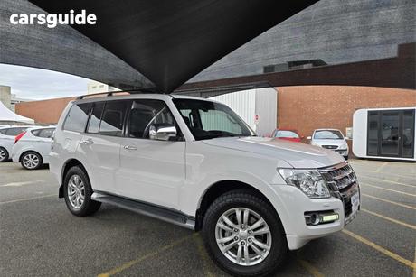 White 2017 Mitsubishi Pajero Wagon Gls Lwb (4X4)