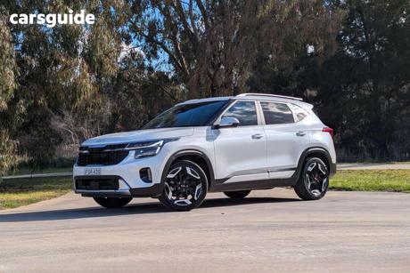 White 2024 Kia Seltos Wagon Gt-Line (Awd) (Two-Tone)