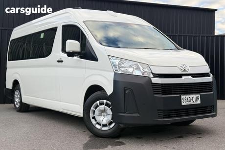 White 2022 Toyota HiAce Bus Slwb Commuter (12 Seats)