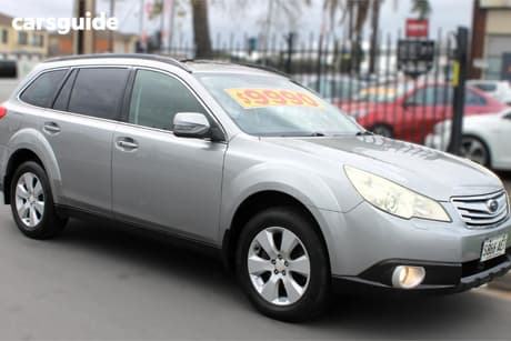 Silver 2009 Subaru Outback Wagon 3.6R Premium