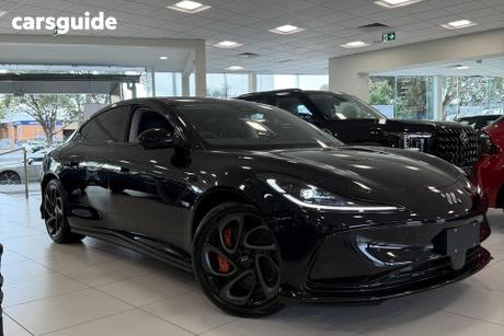 Black 2026 MG Im5 Sedan Platinum