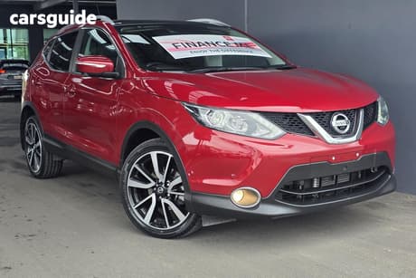 Red 2014 Nissan Qashqai Wagon Ti (4X2)