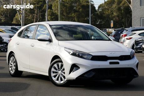 White 2024 Kia Cerato Hatchback S