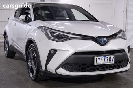 White 2023 Toyota C-HR Wagon Koba (2Wd)