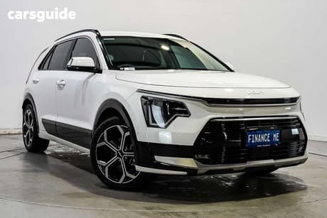 White 2023 Kia Niro Wagon Hev Gt-Line Body C Pill (Hyb)