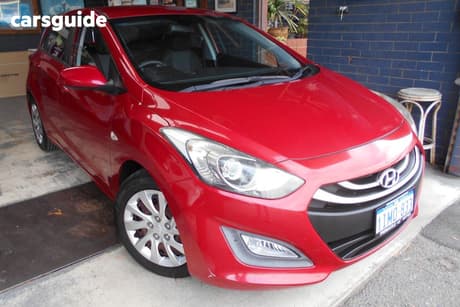 Red 2013 Hyundai I 30 OtherCar