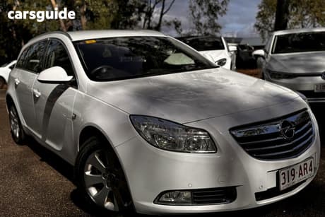 White 2013 Opel Insignia Wagon Select Sports Tourer