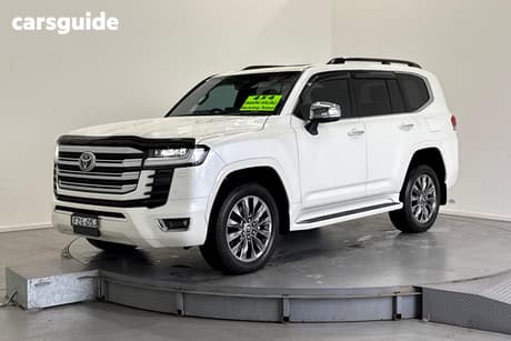 White 2026 Toyota Landcruiser Wagon Lc300 Gr-S (4X4)