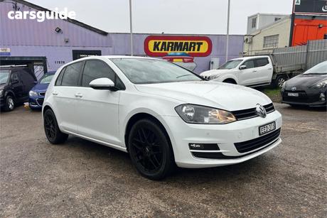 White 2016 Volkswagen Golf Hatchback 110 Tdi Highline