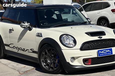 White 2013 Mini Cooper Hatchback S