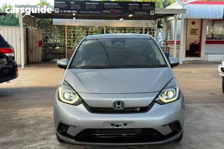 Silver 2020 Honda Fit Hatch (HYBRID) HOME GR3