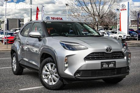 Silver 2025 Toyota Yaris Cross Wagon Gx Hybrid