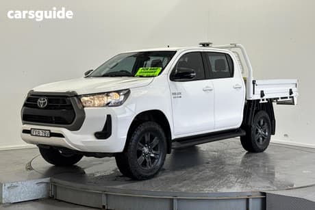 White 2023 Toyota Hilux Double Cab Chassis Sr (4X4)