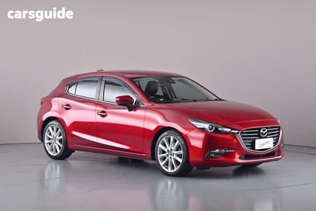 Red 2017 Mazda 3 Hatchback Sp25 Gt