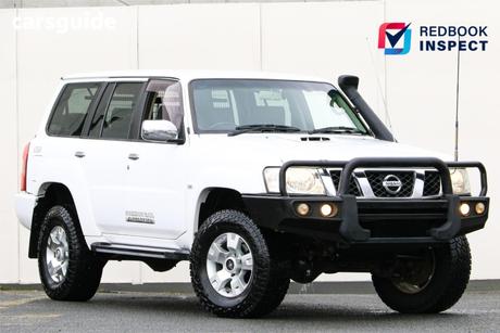 White 2011 Nissan Patrol Wagon St (4X4)
