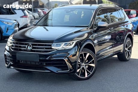 Black 2024 Volkswagen Tiguan Wagon Allspace 162Tsi R-Line