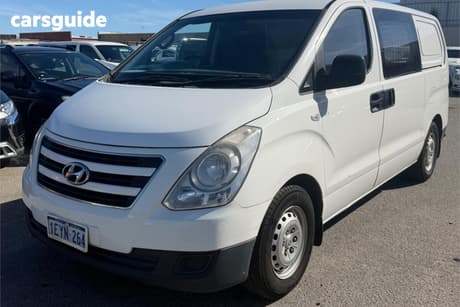 White 2016 Hyundai Iload Van 3S Liftback