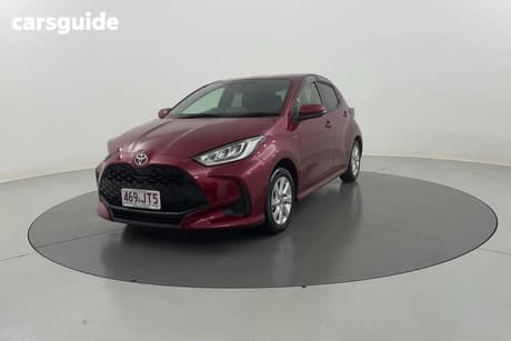Red 2023 Toyota Yaris Hatchback Sx Hybrid