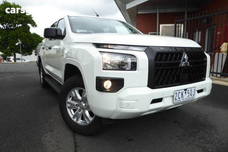 White 2024 Mitsubishi Triton Double Cab Pick Up Glx (4X4)