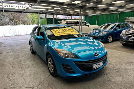 Blue 2011 Mazda 3 Hatchback Neo