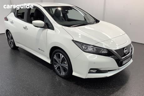 White 2020 Nissan Leaf Hatchback