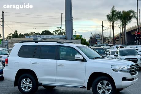 White 2017 Toyota Landcruiser Wagon Gxl (4X4)