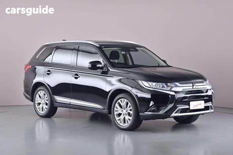 Black 2020 Mitsubishi Outlander Wagon Es Adas 5 Seat (2Wd)