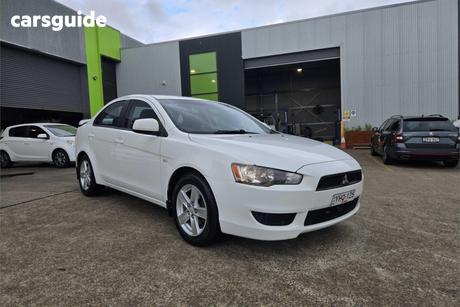 White 2012 Mitsubishi Lancer Sedan Es