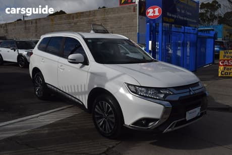 White 2021 Mitsubishi Outlander Wagon Ls 7 Seat (2Wd)