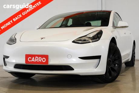 White 2019 Tesla Model 3 Sedan Standard Range Plus