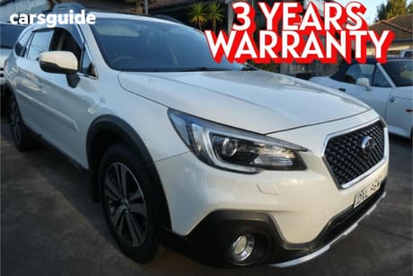 White 2017 Subaru Outback Wagon 2.5I Premium