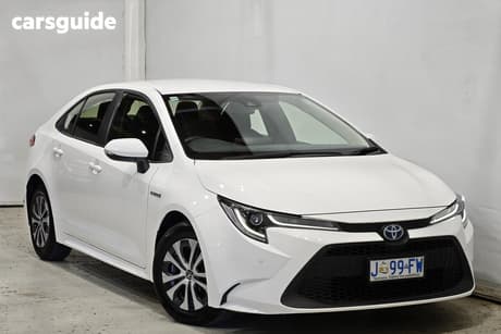 White 2020 Toyota Corolla Hatchback Sx (Hybrid)