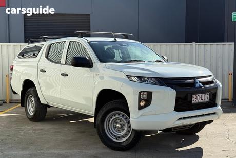 White 2021 Mitsubishi Triton Double Cab Pick Up Glx (4X2)