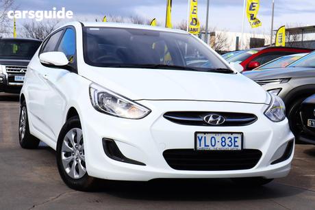 White 2016 Hyundai Accent Hatchback Active