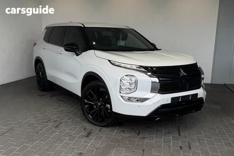 White 2023 Mitsubishi Outlander Wagon Ls Black Edition 7 Seat (2Wd)