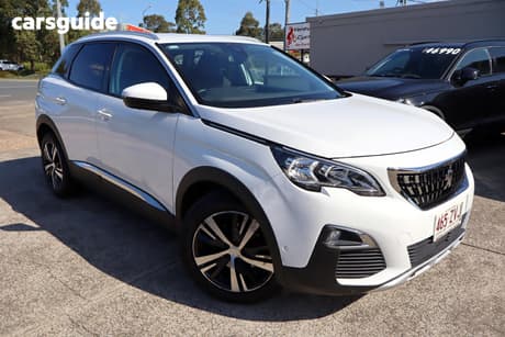 White 2019 Peugeot 3008 Wagon Allure
