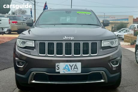 Grey 2014 Jeep Grand Cherokee Wagon Laredo (4X4)