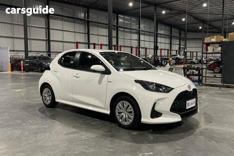 White 2025 Toyota Yaris Hatchback Ascent Sport Hybrid