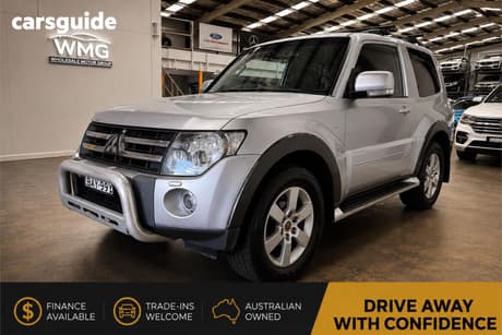 Silver 2006 Mitsubishi Pajero Wagon Vr-X Lwb (4X4)