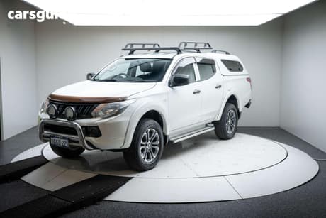 White 2017 Mitsubishi Triton Dual Cab Utility Glx Plus (4X4)